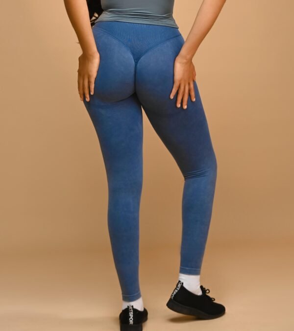 nuela tags leggings